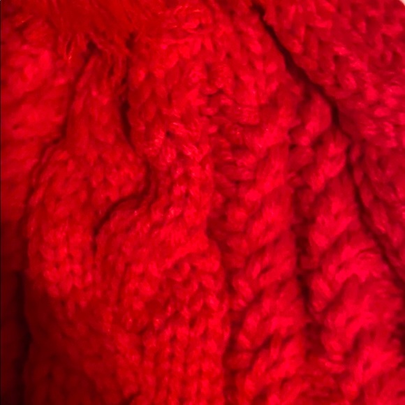 ❤️ SALE Cable knit UGG beanie with Pom Pom! 2 pack - Picture 5 of 6